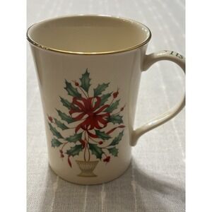 NWOB Lenox Holiday Warmest Wishes "Tis the Season" Mug Christmas Holly Berries